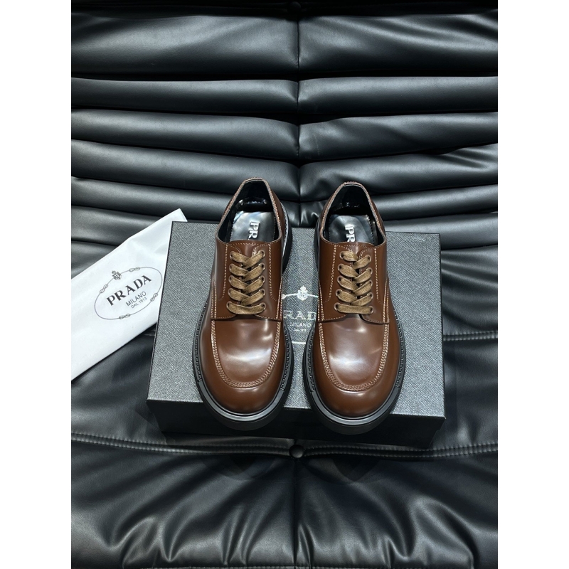 Pra*a leather shoes